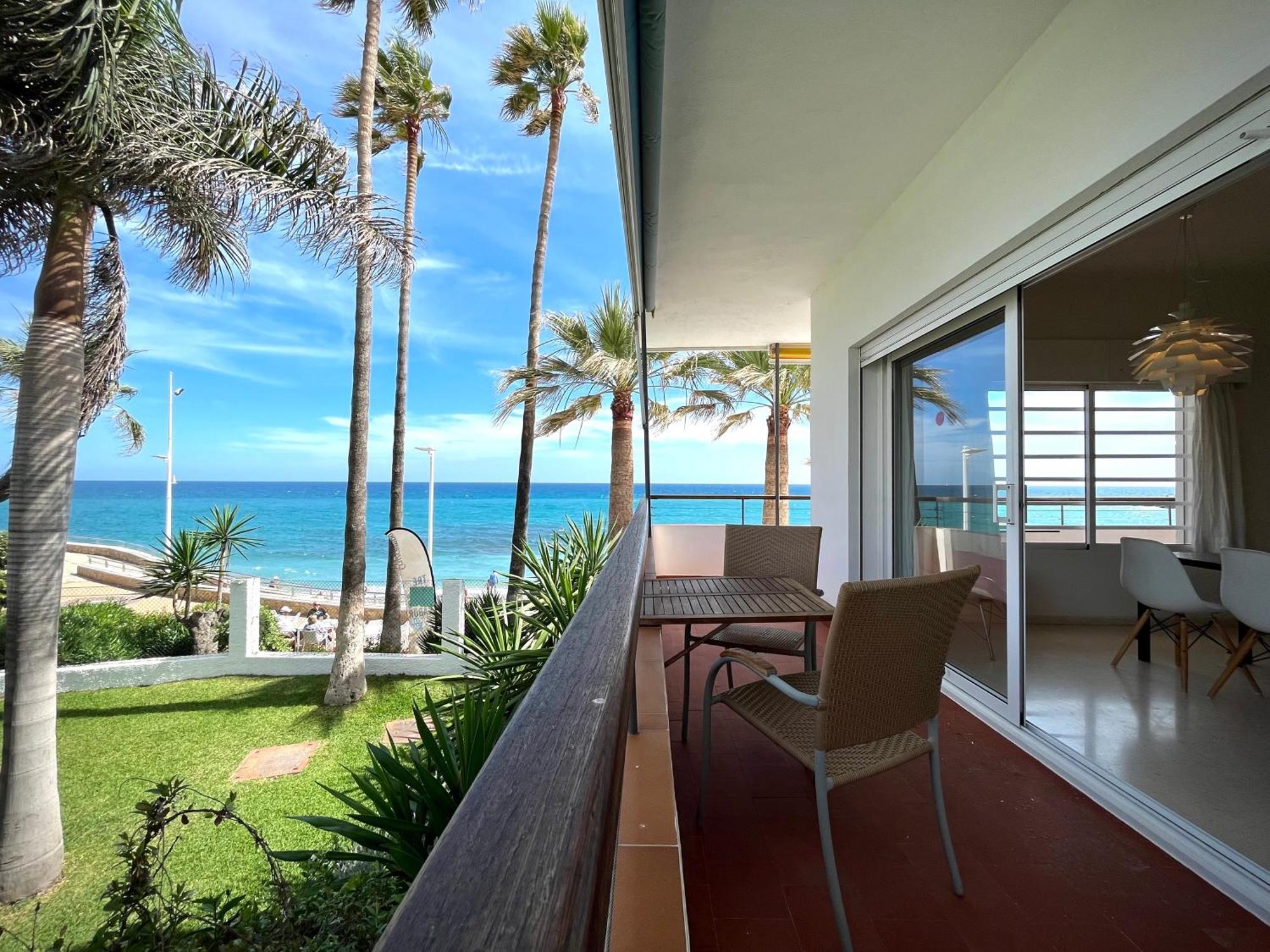 Apartamentos Playa Torrecilla Нерха Екстер'єр фото
