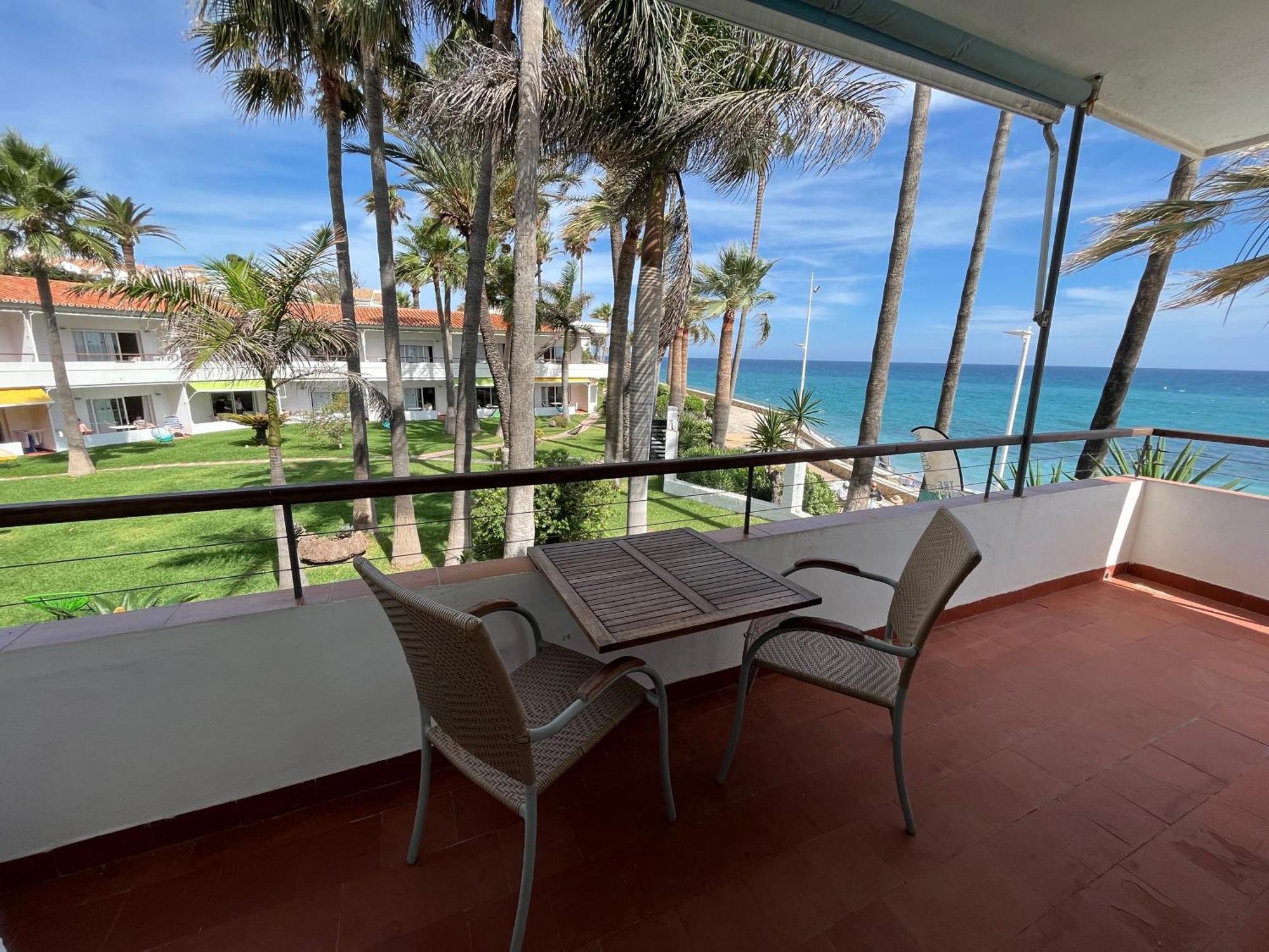 Apartamentos Playa Torrecilla Нерха Екстер'єр фото