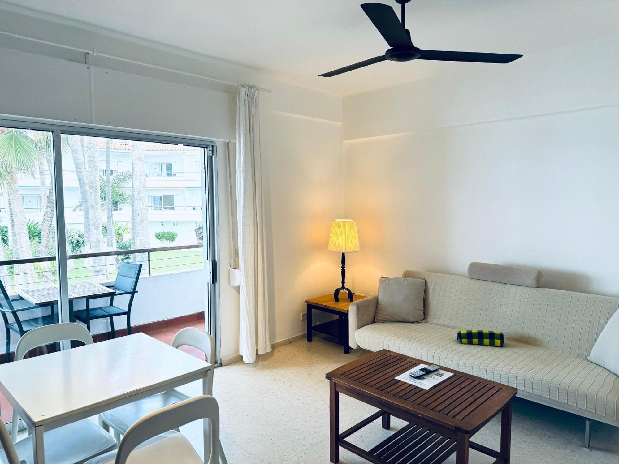 Apartamentos Playa Torrecilla Нерха Екстер'єр фото