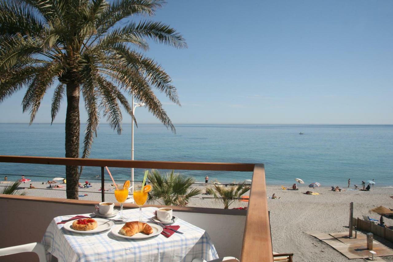 Apartamentos Playa Torrecilla Нерха Екстер'єр фото