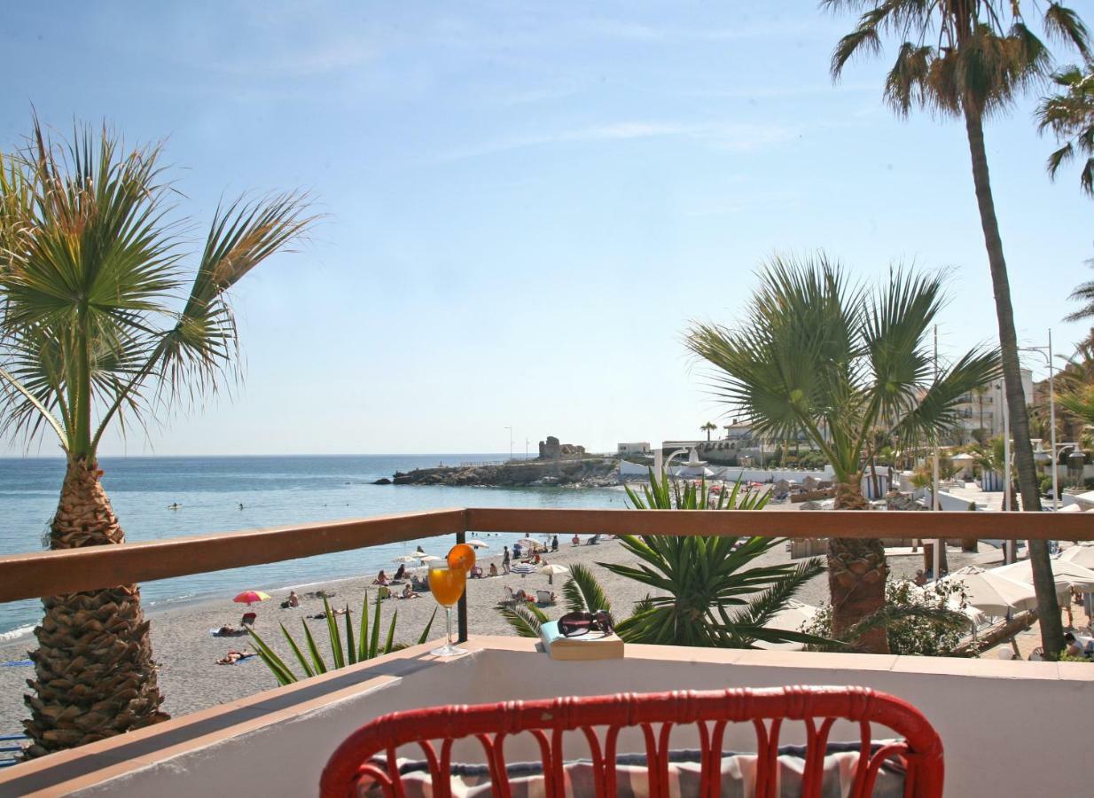 Apartamentos Playa Torrecilla Нерха Екстер'єр фото