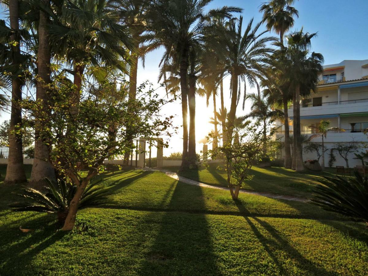 Apartamentos Playa Torrecilla Нерха Екстер'єр фото